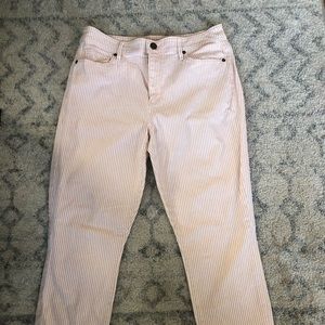 NWOT Ann Taylor LOFT Stripped Jeans - Size 6-8